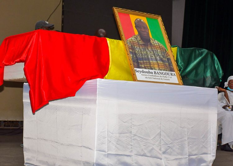 La Guinée rend un dernier hommage à Seydouba Bangoura