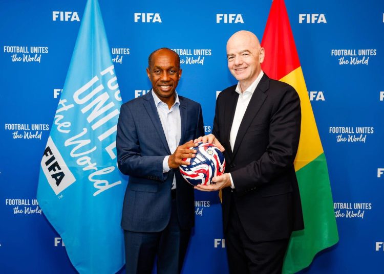 Sommet de la FIFA : Gianni Infantino rencontre Sory Doumbouya et promet d’accompagner le football guinéen